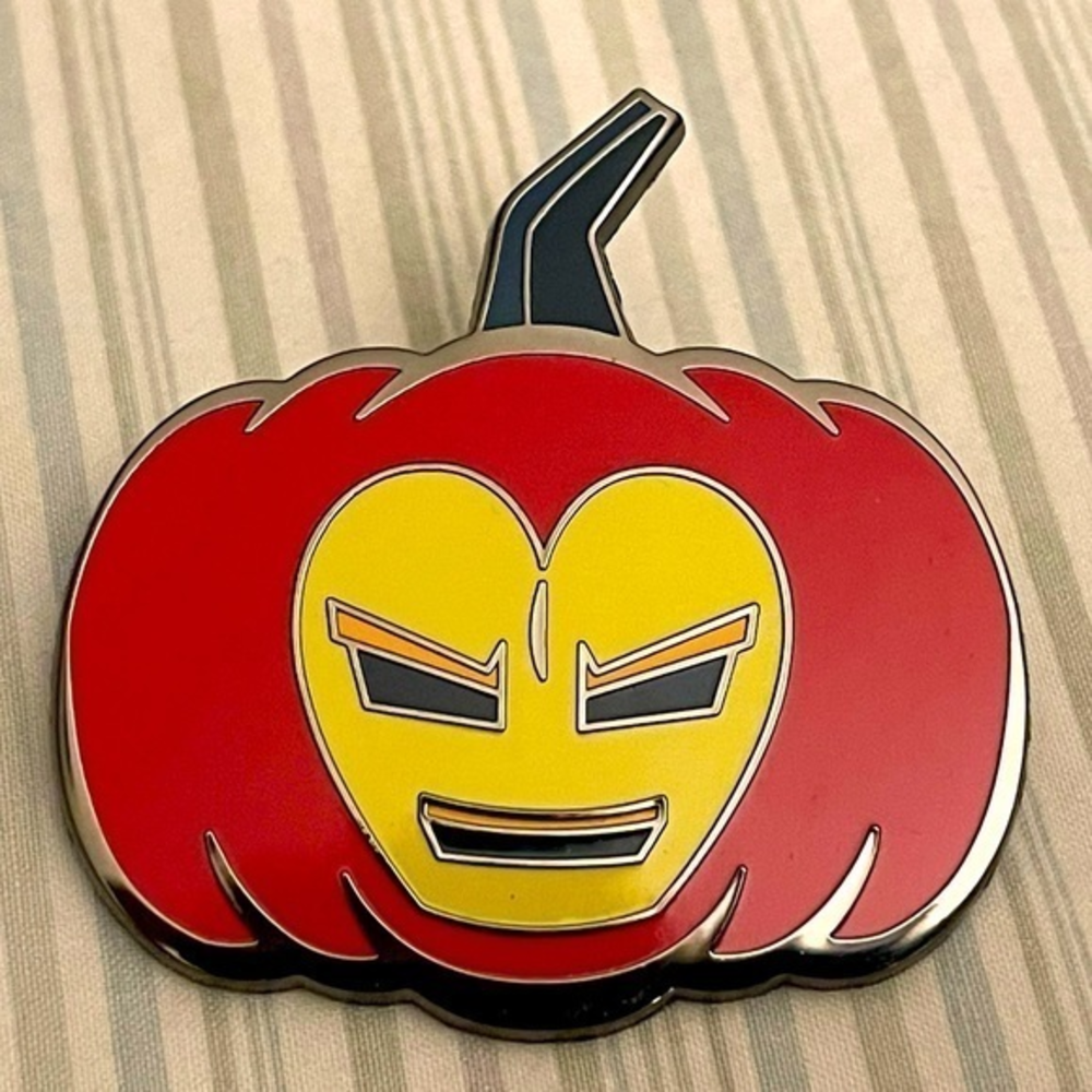 Brand New Disney Marvel‎ Pumpkin Pin